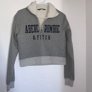 Grey Abercrombie and Fitch cropped hoodie